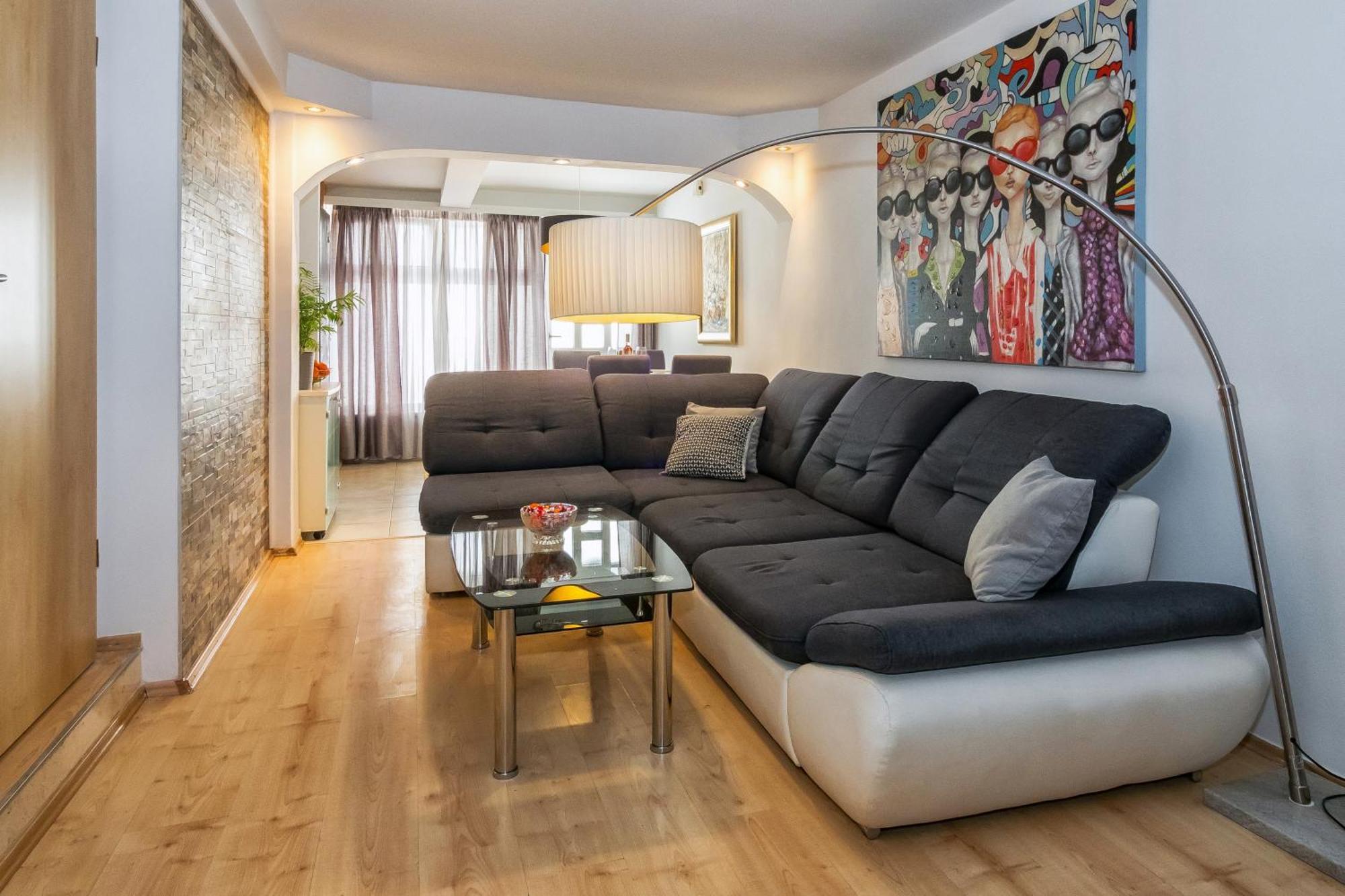 Relaxing 2Bd Apartment, Ground Floor - Walk To Old Town Сплит Экстерьер фото