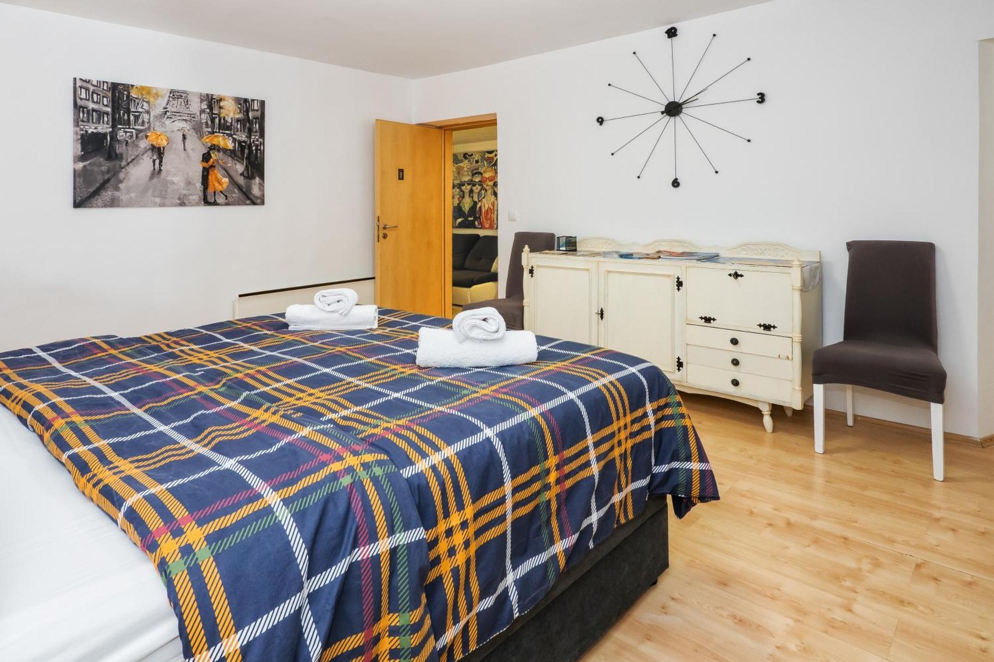 Relaxing 2Bd Apartment, Ground Floor - Walk To Old Town Сплит Экстерьер фото